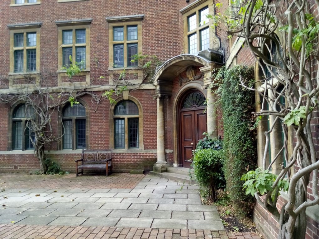 Reino Unido - Oxford - College St Peters - Patio